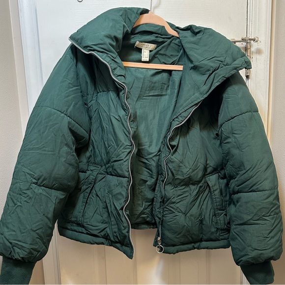 Forever 21 Jackets & Blazers - Forever 21 Dark Green Puffer Jacket